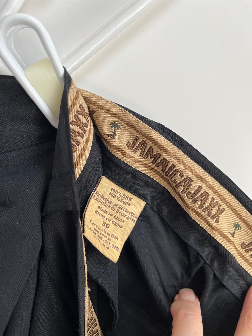Jamaica Jaxx Men's 100% Silk Pleated Shorts Black Size 36 NWT - Picture 3 of 6